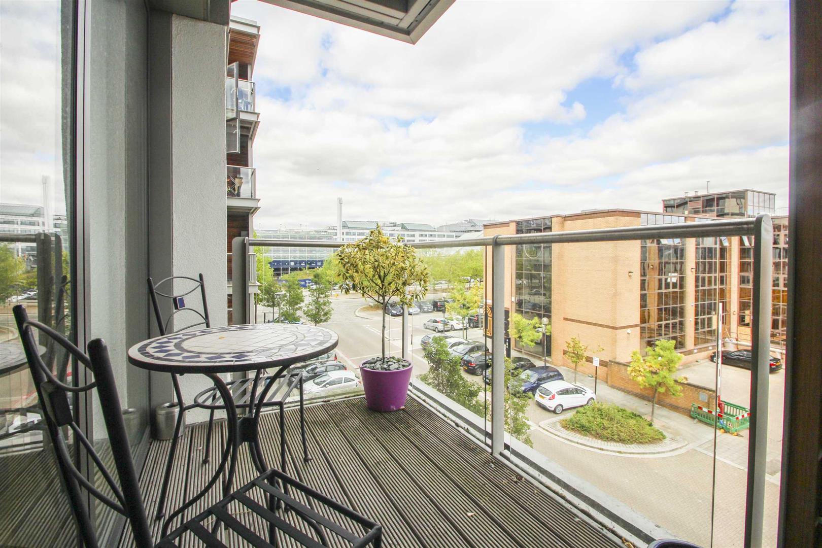 Merrivale Mews, Central Milton Keynes, Milton Keynes